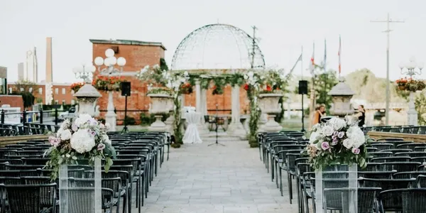 wedding ceremony at Lambroisie and the canal 1024x683